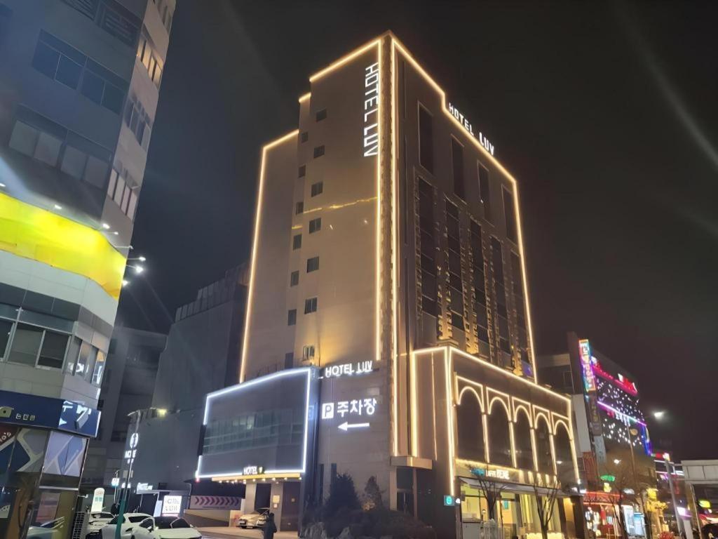 Business Design Hotel Luv Incheon Esterno foto