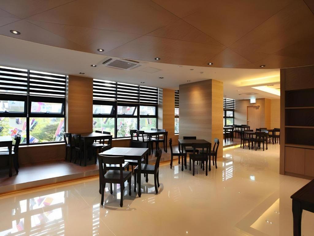 Business Design Hotel Luv Incheon Esterno foto