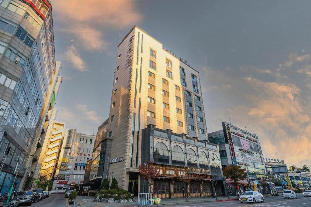 Business Design Hotel Luv Incheon Esterno foto