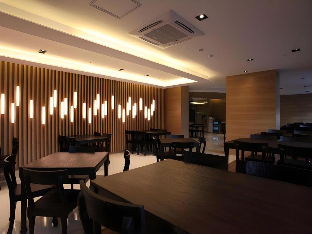 Business Design Hotel Luv Incheon Esterno foto