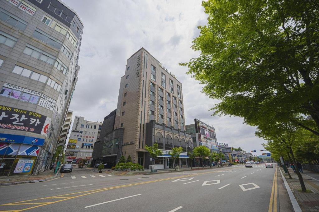 Business Design Hotel Luv Incheon Esterno foto